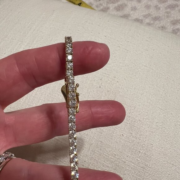 14k Yellow Gold plated Vermeil tennis bracelet with Cubic Zirconia - Picture 3 of 10